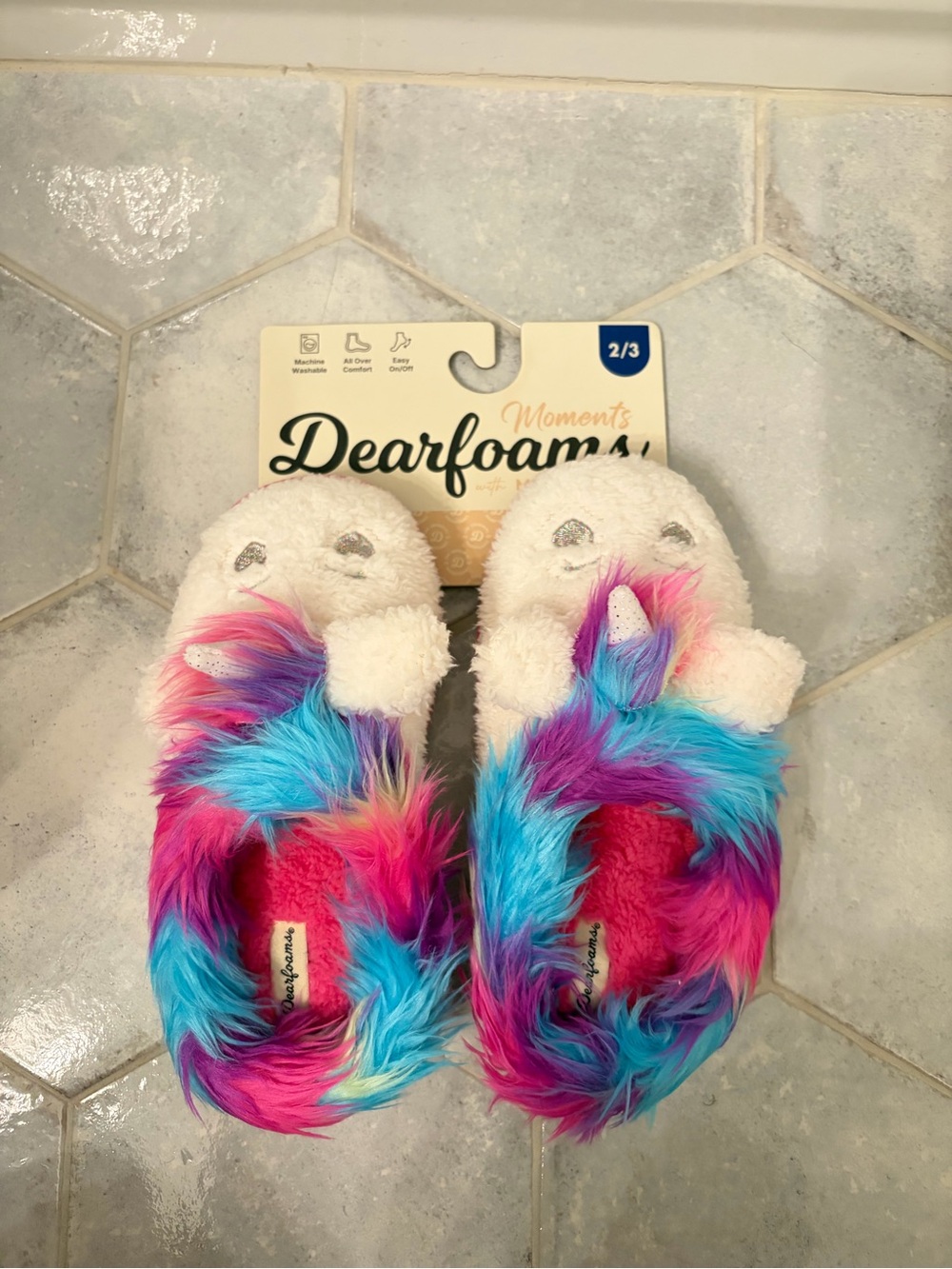 Dearfoams Kids' Unicorn Slippers 2/3